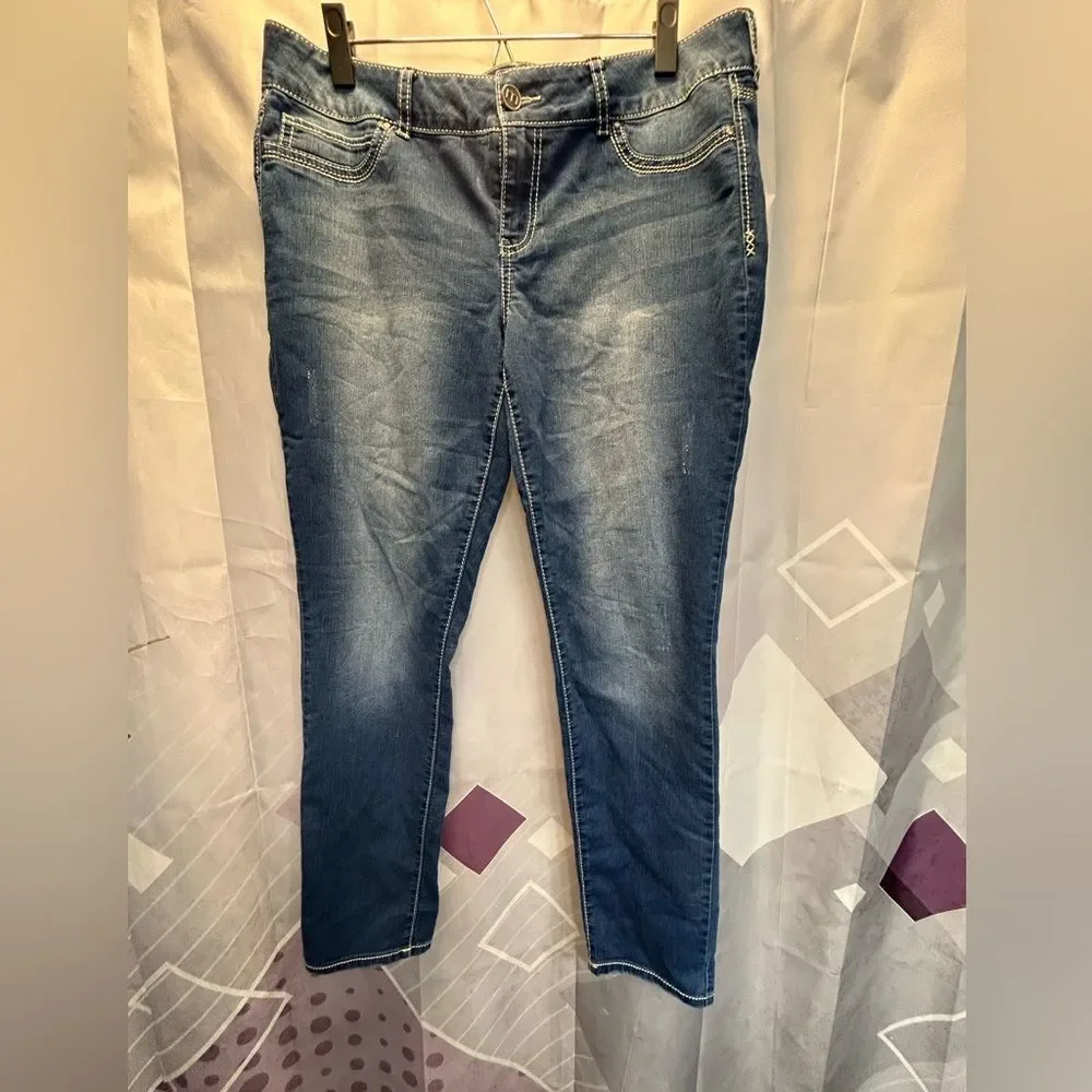 Maurices Women's Blue Skinny Jeans